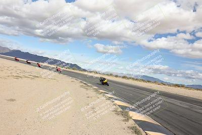 media/Nov-16-2025-Race Pace (Sun) [[8c5fa54630]]/Verified Riders/6-Turn 10 Inside (1145am)/